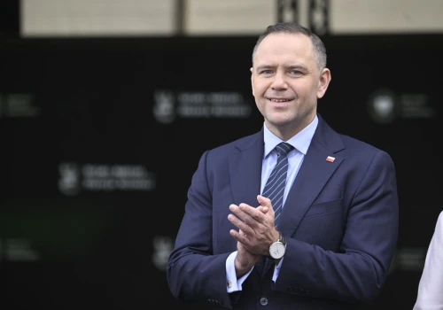 Zapytali Polaków o ocenę pracy prezydenta Nawrockiego i parlamentu. Zaskakujące dane
