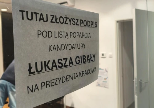 Kandydaci na prezydenta Krakowa mają czas do godziny 16. Trwa walka o podpisy