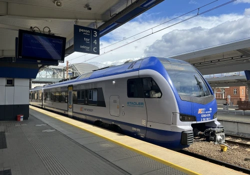 PKP Intercity: Obniżona dostępność Flirtów. Ile z nich jeździ?