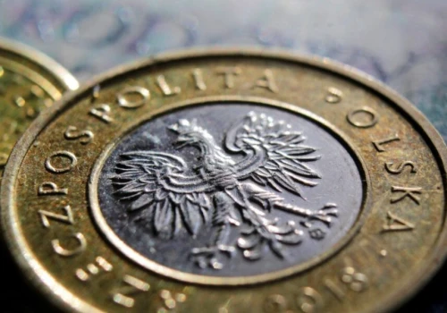 Ile zarabiają Polacy? GUS podał medianę wynagrodzeń