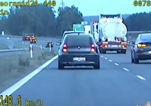 Policyjny pościg za 16-latkiem na S17 z absurdalnym finałem. Jego tłumaczenie powala