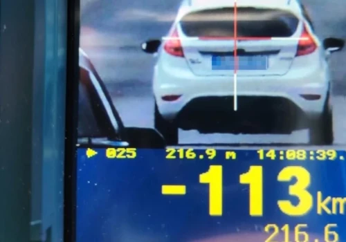 Jechał 113 km/h przy ograniczeniu do 40 km/h. 21-latek stracił prawo jazdy