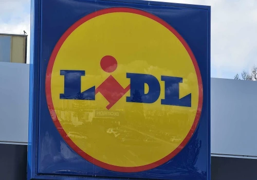 Gigantyczne promocje w Lidlu. Ludzie przecierają oczy ze zdumienia, ceny spadają nawet o połowę