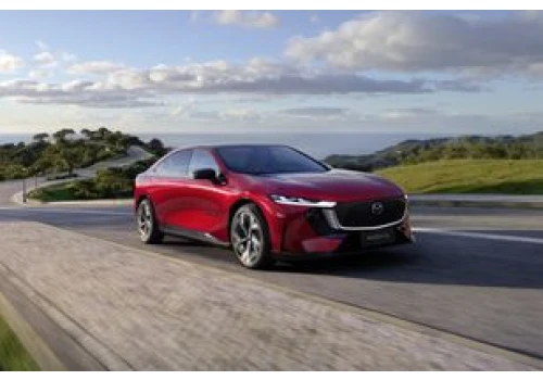 Trzeba było tak od razu. Mazda 6e dostała nowy akumulator i solidną moc ładowania