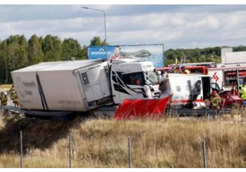 Wypadek na A1 pod Mykanowem. Wiadomo już, co kierowca ciężarówki miał we krwi