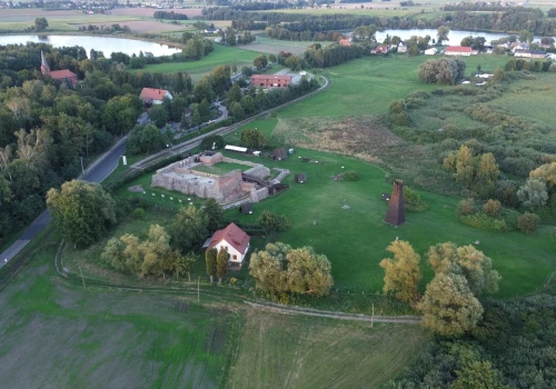 Polska Wenecja położona jest nie na lagunie, ale między jeziorami