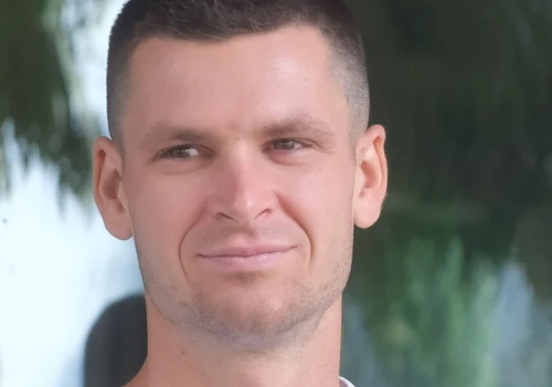 Kim jest partnerka Huberta Hurkacza? Fani sportu doskonale znają Hanię