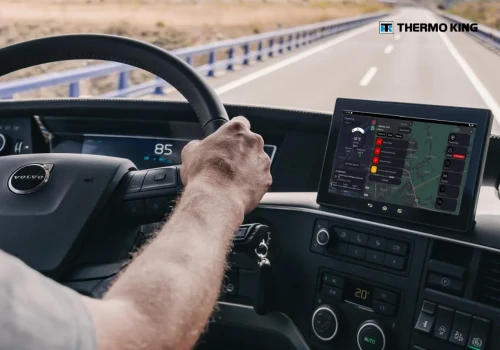 Sterowanie agregatem na wspólnym ekranie z radiem – Thermo King i Volvo Trucks