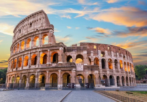 ✈️ Gdzie lecieć na weekend? Opcji nie brakuje 🤩 Loty od 130 PLN 🤑 Mediolan, Praga, Londyn, Rzym, Barcelona i Malta 😍