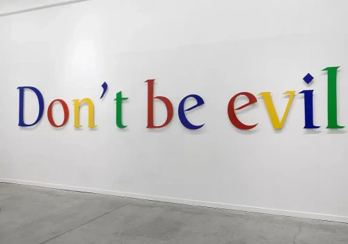 Nie będzie wymuszonej dywestycji. Google uznane za monopolistę, ale uniknie rozbicia