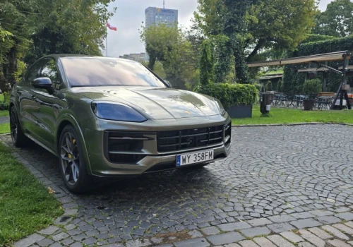 Jeździłem genialnym Porsche z gatunku tych wymierających. Cayenne GTS powinno trafić pod ochronę
