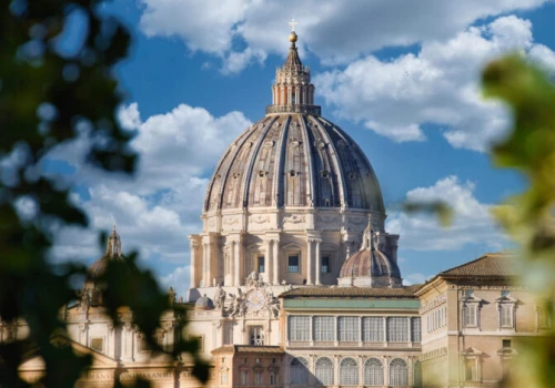 Watykan/ Papież do Polaków: niech udział w lekcjach religii i katechezie poszerza horyzonty