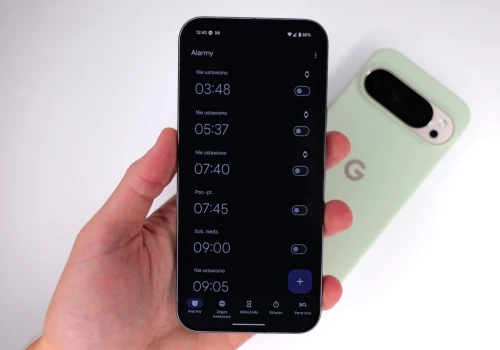 Zegar Google znów przeszedł wielką metamorfozę. Jest wyraźnie lepiej