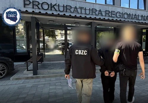 Oszustwa na BLIK przez fikcyjne ogłoszenia. Osiem osób podejrzanych, w tym troje nieletnich