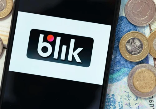 Gang wyłudzał kody Blik. Ukradzione środki lokował w kryptowalutach