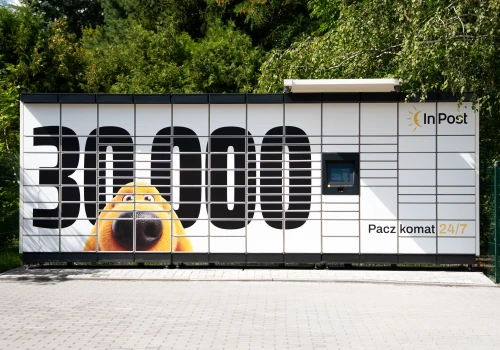 InPost przebił barierę 100 tys. punktów. Paczkomaty rosną w Europie szybciej niż zyski