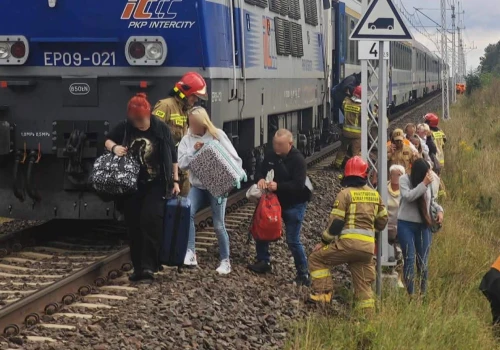 Chaos na kolejowej trasie z Olsztyna. Objazdy i odwołane połączenie