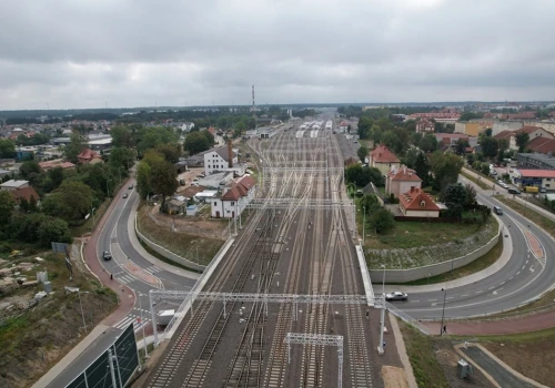 Rail Baltica. Track Tec wykonawcą. Umowy z PKP PLK wciąż nie ma