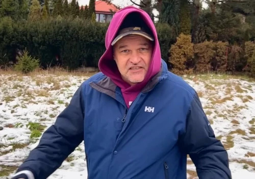 Były dziennikarz TVN wraca na antenę. 