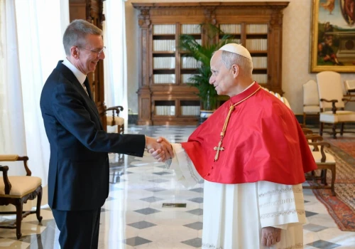 Leon XIV przyjął prezydenta Łotwy. Rozmowy o wojnie na Ukrainie