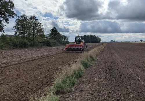 Chce rozwijać gospodarstwo, ale nie ma gdzie budować. „To gdzie chłop ma się rozwijać?”