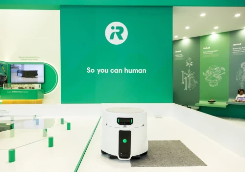 Roomba Duo sprząta w duecie. iRobot pokazał nietypowy system