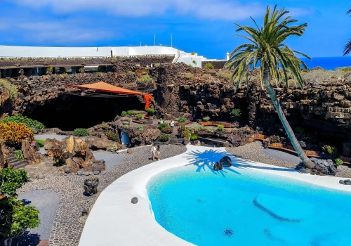 5-letni Brytyjczyk walczy o życie. Omal nie utonął w basenie na Lanzarote