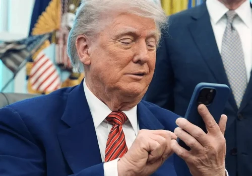 Trump i Biały Dom z kolejnym absurdalnym pomysłem. Stworzyli gry w których łapiesz migrantów