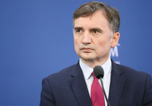 Brat Ziobry zareagował na słowa Tuska, żąda przeprosin. 