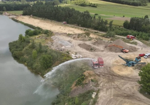 Gdy hydrantów brakuje. Strażacy ćwiczyli dostarczanie wody na duże odległości
