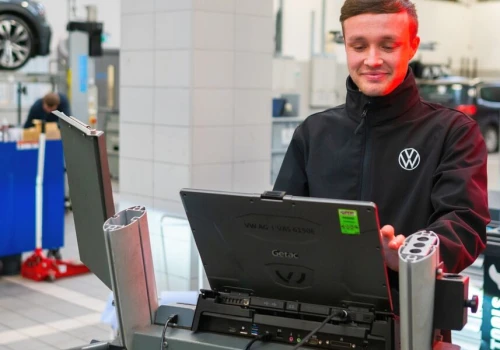 AI wyceni szkodę samochodu w kilka minut. Nowy system ma przyspieszyć naprawy
