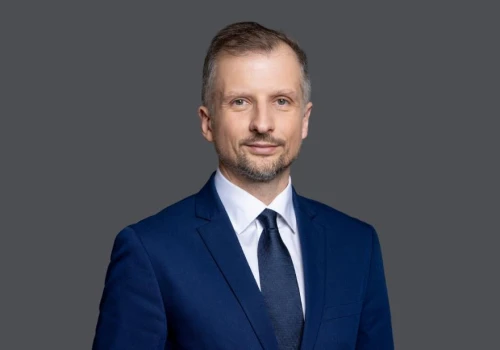 Mikołaj Dorożała odchodzi z resortu klimatu. Wokół jego działań od miesięcy narastały kontrowersje