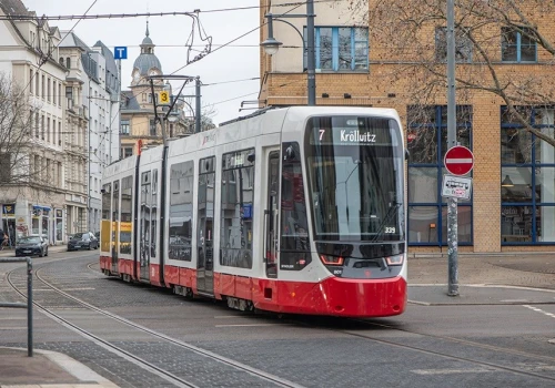 Halle (Saale) wstrzymuje odbiory tramwajów Stadlera przez problemy