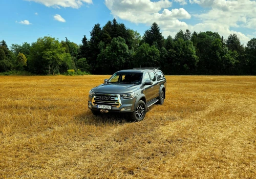 Chiński pick-up za rozsądne pieniądze. Czy JAC T8 Pro ma sens?