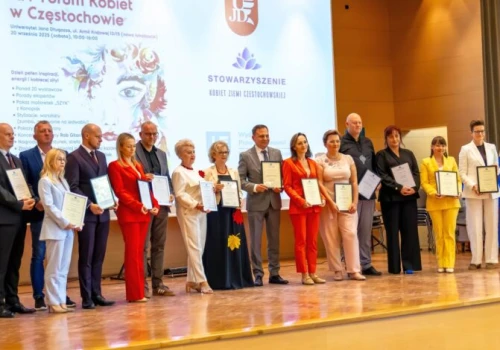 Forum Kobiet w Galerii Jurajskiej! W programie m.in. Małgorzata Ohme i prelegentki z całego kraju, uhonorowanie Ambasadorek, warsztaty psychologiczne i… stand up