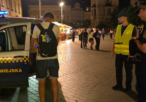 Spokojny pierwszy weekend września w centrum Krakowa. Służby ujawniły 97 wykroczeń