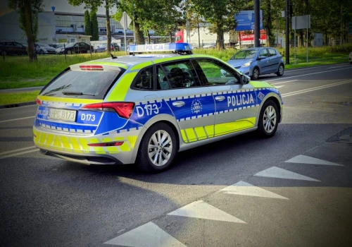 Nowe przepisy drogowe już obowiązują. Zmiany dla młodych kierowców i surowsze kary w planach