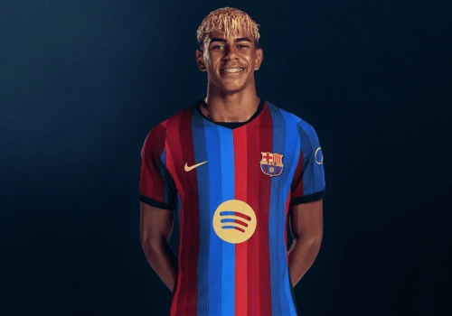 Lamine Yamal poza treningiem Barcelony. Flick uspokaja przed meczem z Valencią