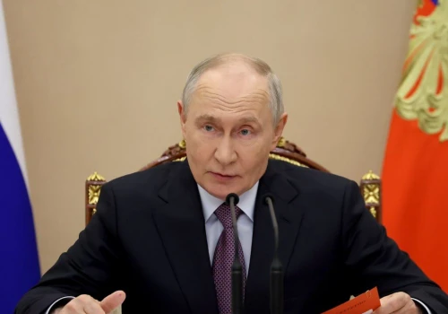 Putin i Zełenski ogłosili wstrzymanie bombardowania stolic. Walki na froncie trwają
