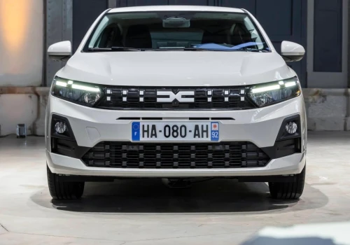 Najtańsza Dacia kosztuje 63 900 zł. W opcji LPG lub hybryda