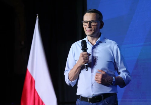Morawiecki podbiera PiS nie tylko posłów. Teraz ruszył po samorządowców