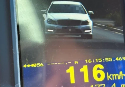 Jechała 116 km/h tam, gdzie obowiązywała „pięćdziesiątka”