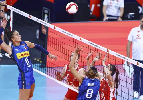 Polska - Włochy. Skrót meczu reprezentacji siatkarek w półfinale mistrzostw Europy (WIDEO)