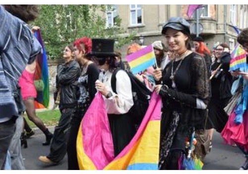 Jedni tańczyli do Lady Gagi, drudzy krzyczeli o 