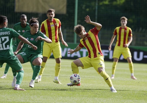 „Hokejowa” przegrana Korony II Kielce