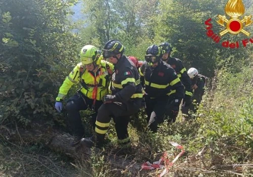 Rajdówka wypadła z trasy we Włoszech. Zginął 63-letni kibic
