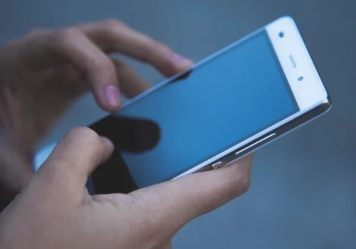 NFZ zmienia zasady kolejek. Pacjenci dostaną SMS-y z przypomnieniem o zabiegu