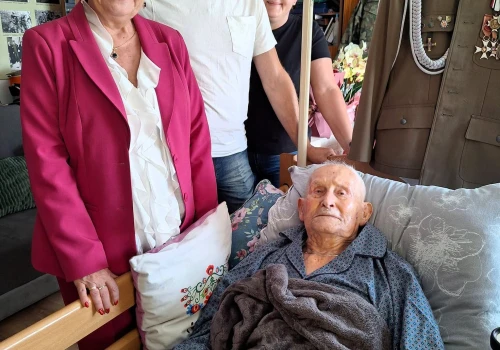 Kapitan Tadeusz Lutak „Pancerz” skończył 109 lat. Życzenia złożyła mu wojewoda podkarpacki