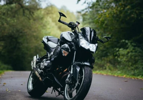 Kredyt czy gotówka na motocykl – jak sfinansować zakup w 2026 roku?