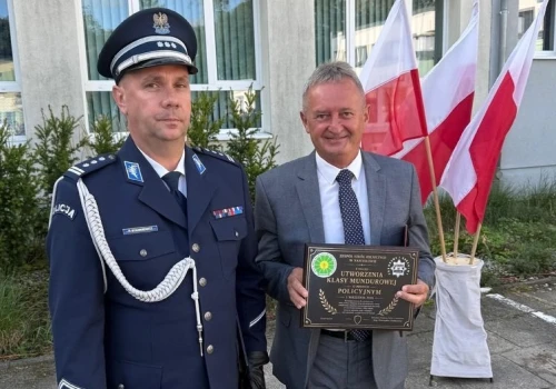 Za mundurem młodzi sznurem. Kolejne opolskie szkoły kształcą kandydatów do służb